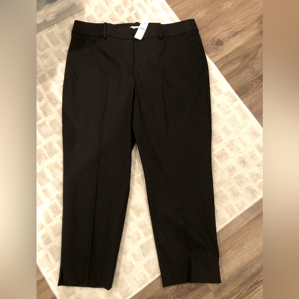 *NWT* Loft black pin dot pants with ankle slit